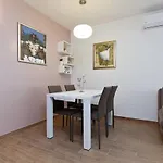 Luce سبليت